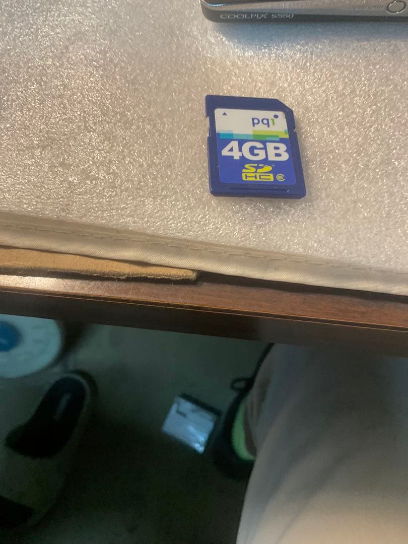 Nikon COOLPIX 10.0メガピクセル　(クールピクス) S550