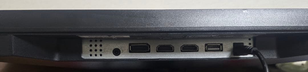 JAPANNEXT 液晶テレビ 画面に縦線あり