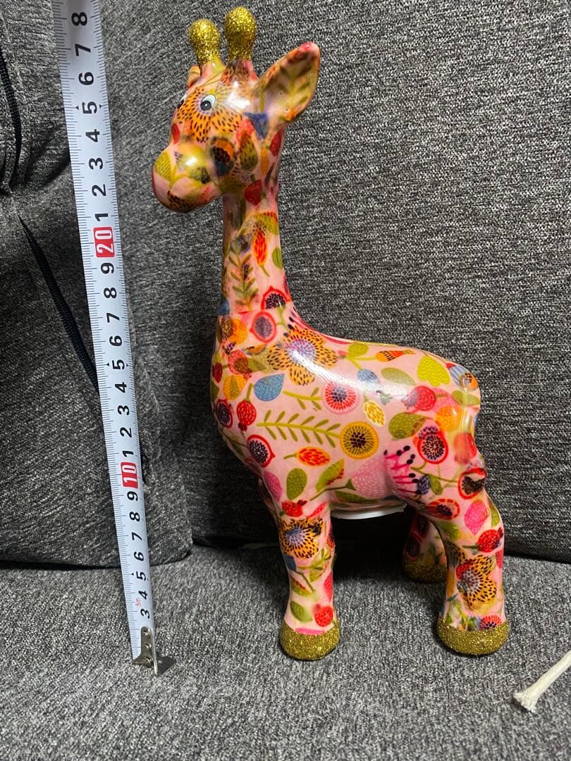 ポンピドゥ キリン 貯金箱