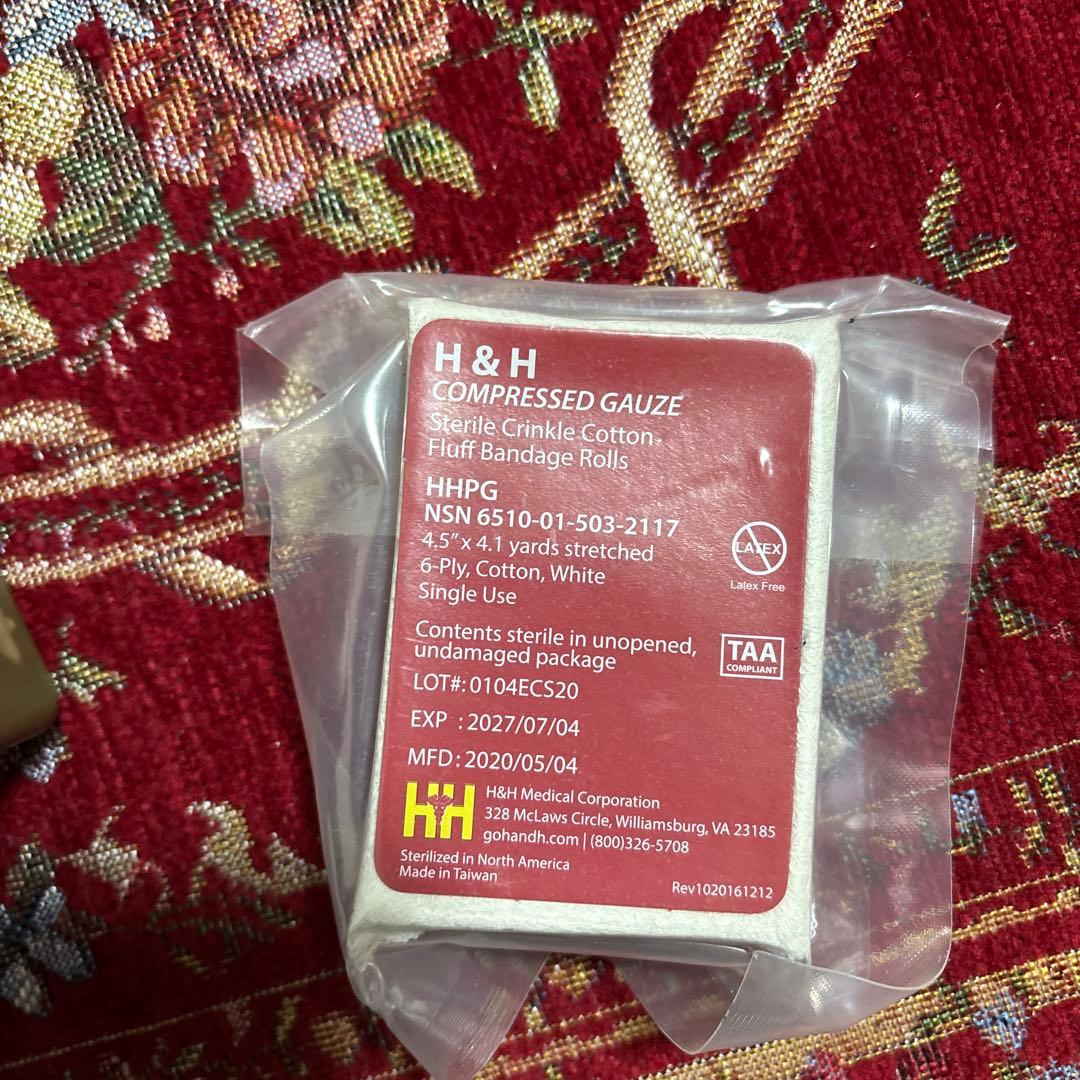 LC-２ファーストエイドポーチ（ポーチ・インサートケース・包帯）米軍放出品