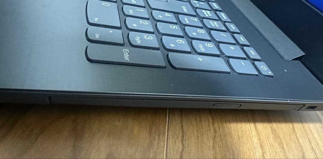 Lenovo ideapad 320 i5第7世代メモリ4GB HDD500GB