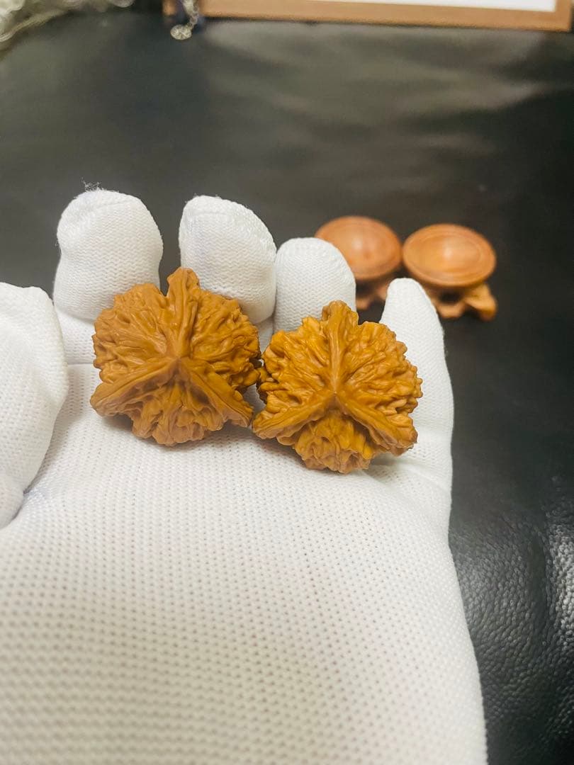 ❤️新入荷No.620 文玩核桃 盘山 三ムキ(ベンツマーク)文玩袋ブラシセット