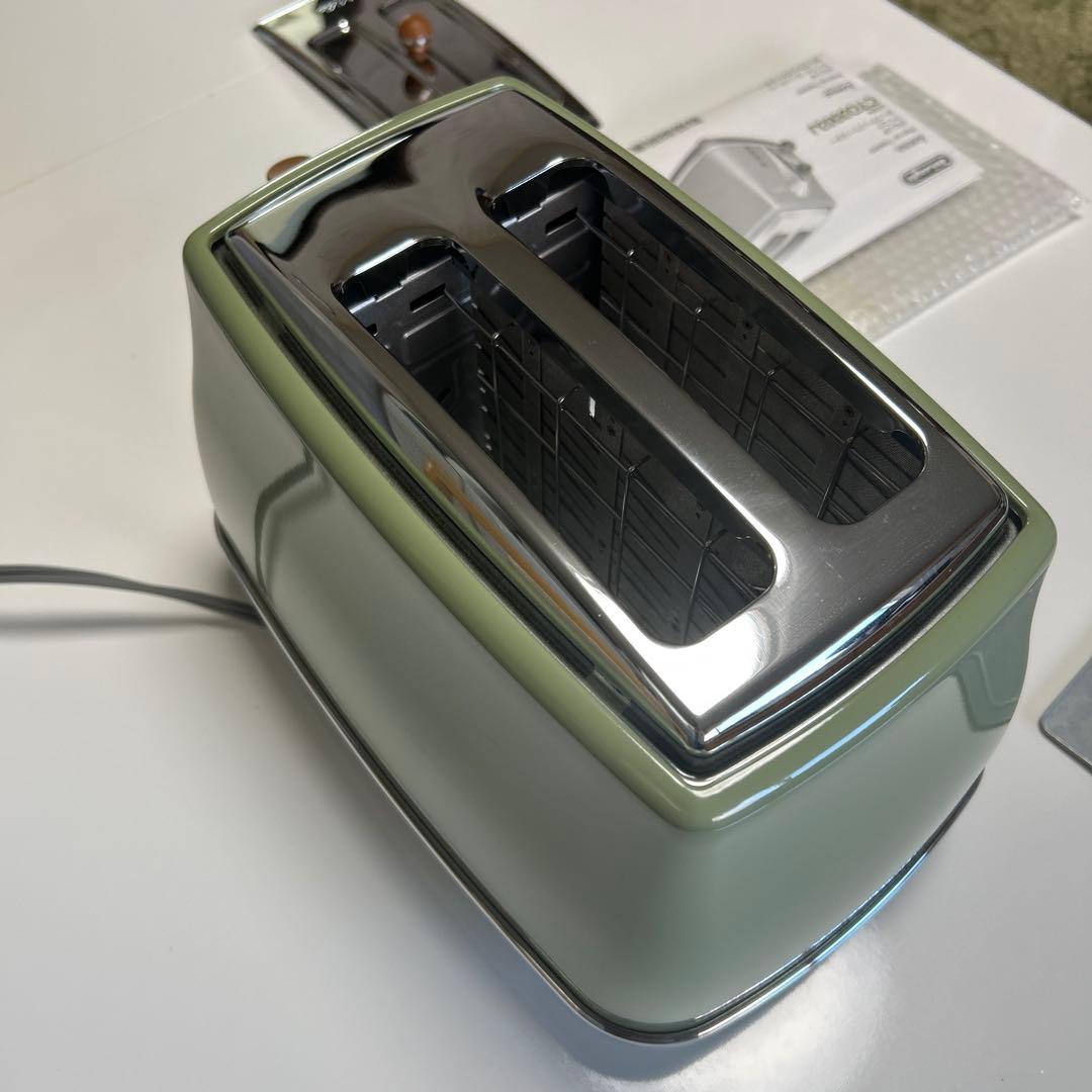 デロンギ　DeLonghi ポップアップトースター　グリーン