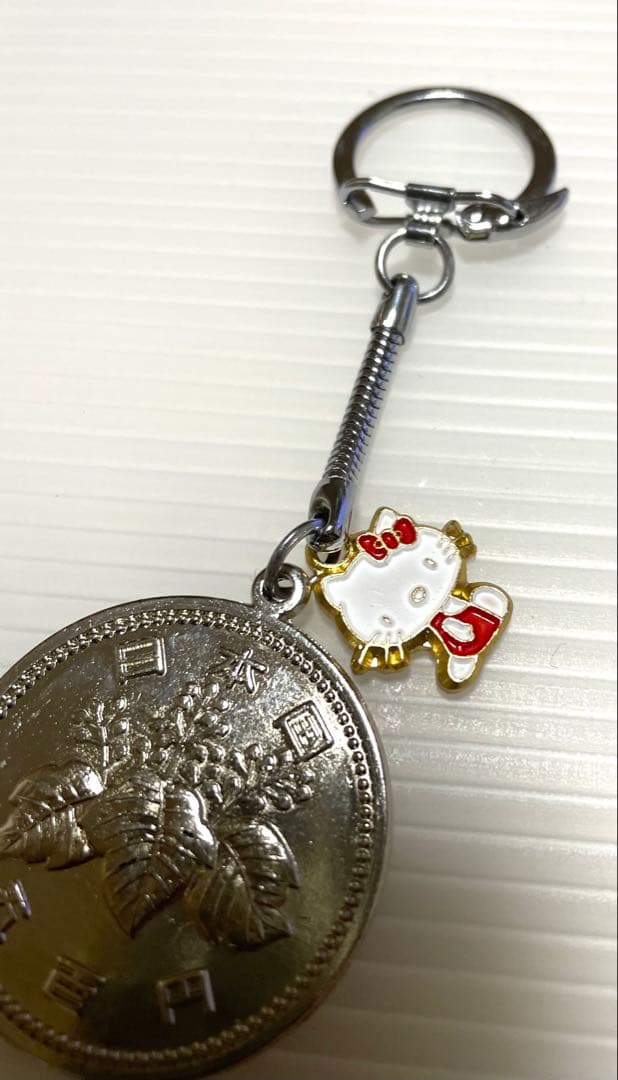 ハローキティ 500円硬貨キーホルダー 昭和57年製 昭和レトロ 希少