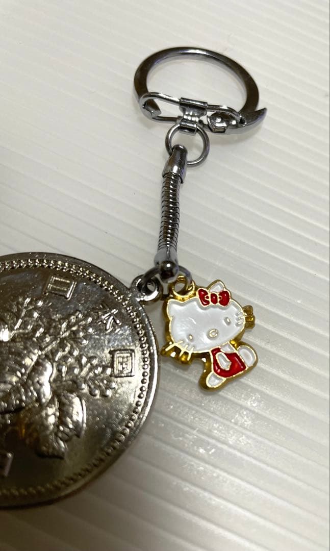ハローキティ 500円硬貨キーホルダー 昭和57年製 昭和レトロ 希少