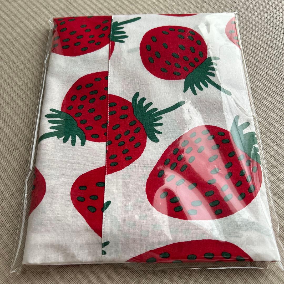 新品マリメッコ マンシッカ　エプロン　いちご　レッド