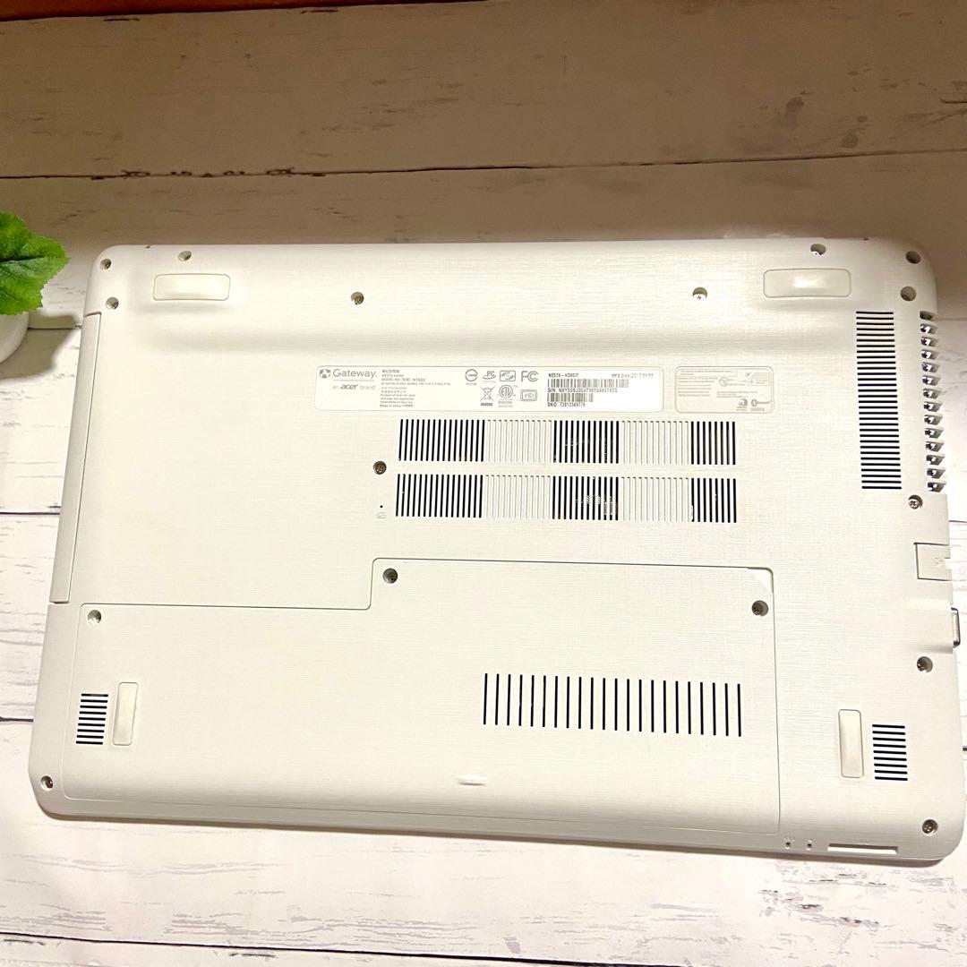 Windows11✨Gateway✨ノートパソコン✨カメラ　Office付き 白