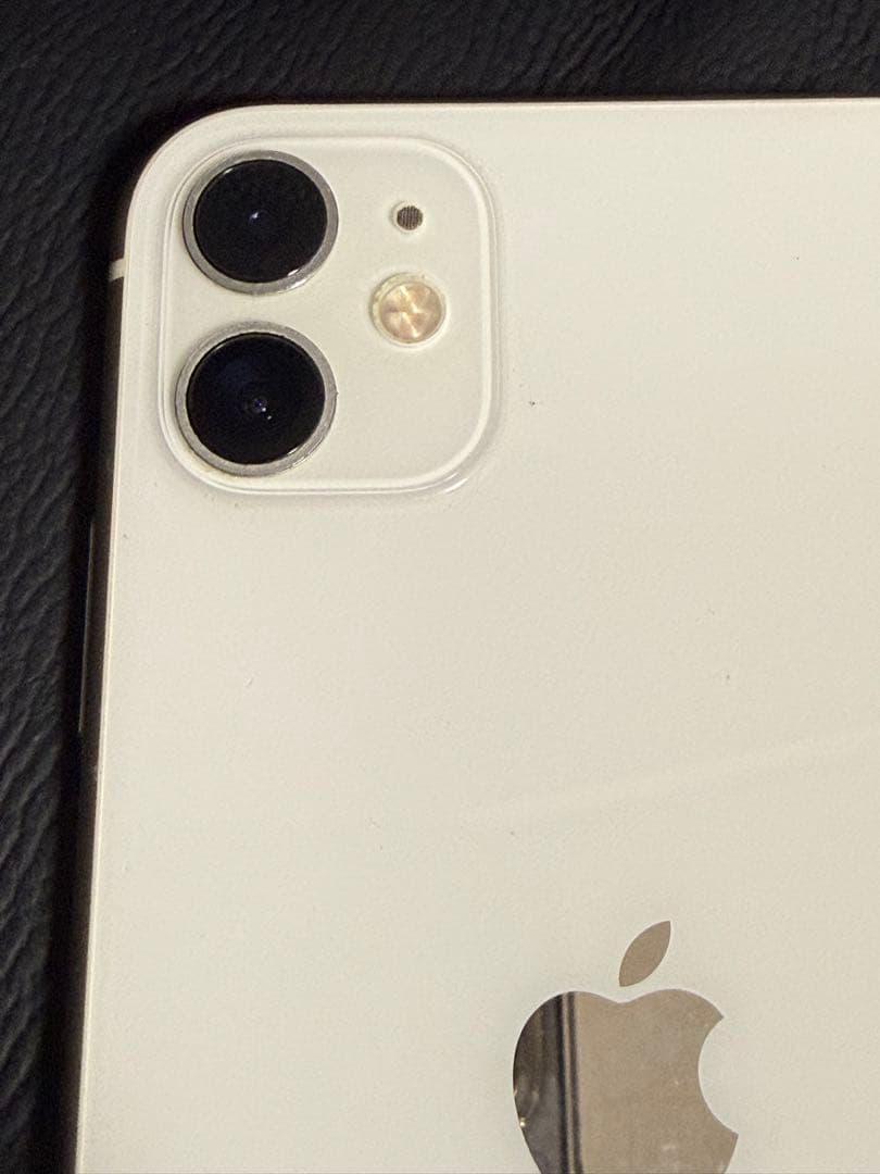 Apple iPhone 11 ホワイト 本体 128GB 画面割れ