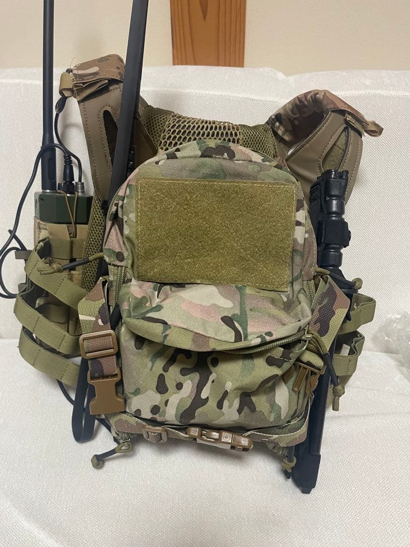 迷彩服セット 膝パッド付き　キャリープレート