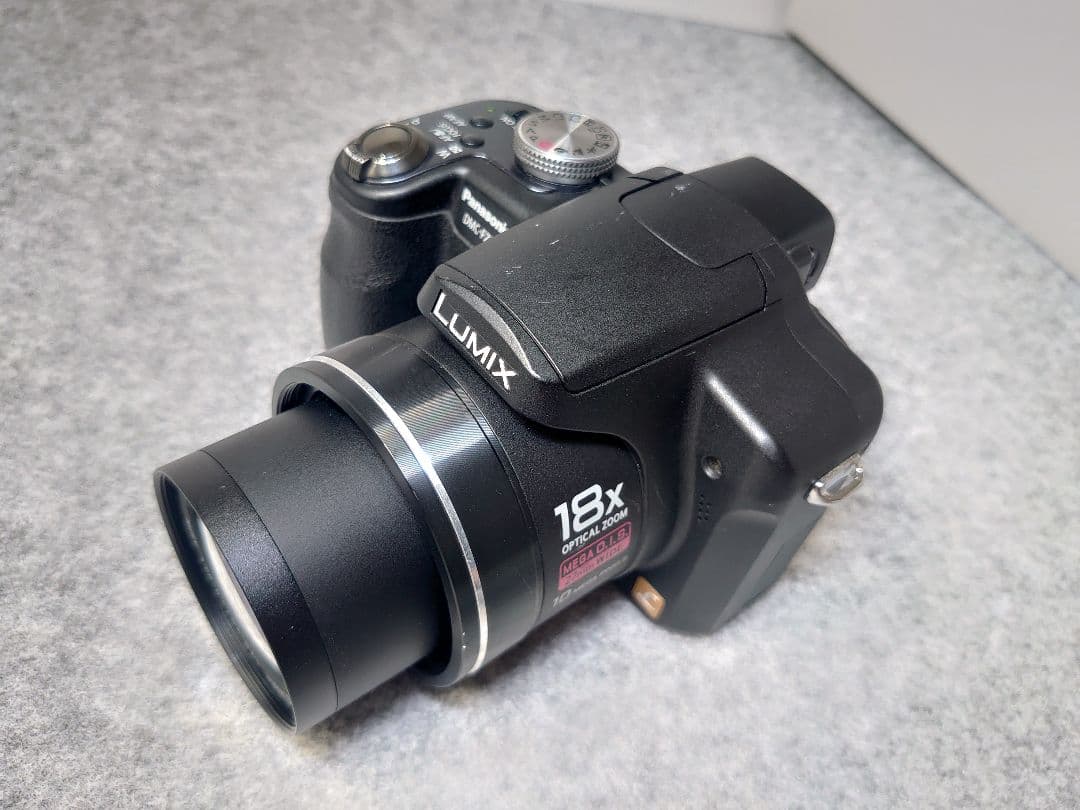 Panasonic LUMIX DMC-FZ28 コンデジ
