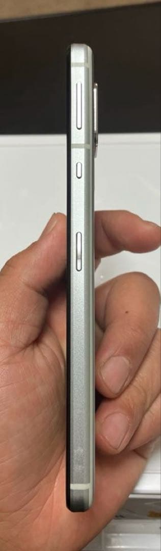SHARP AQUOS sense5G SHG03 本体