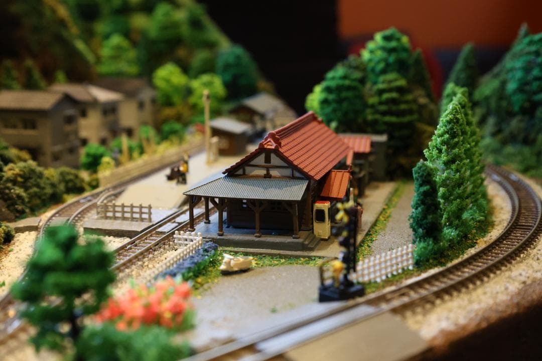 Nゲージ鉄道模型 田園風景 ジオラマ完成品　ポイント難あり
