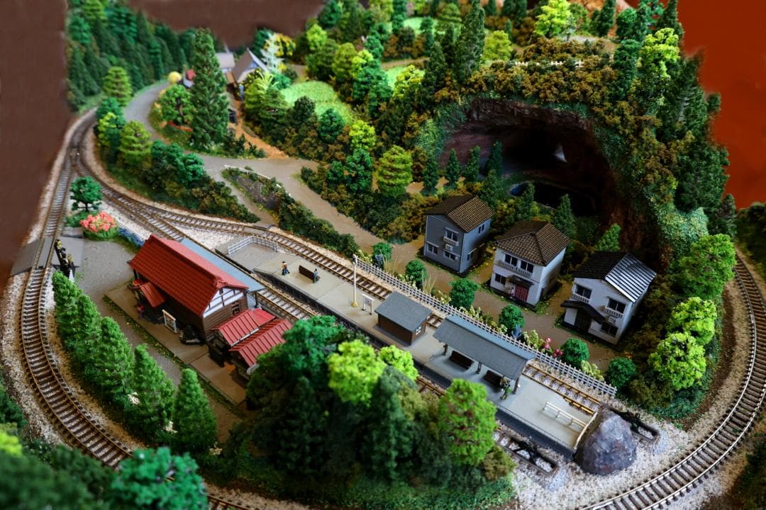 Nゲージ鉄道模型 田園風景 ジオラマ完成品　ポイント難あり