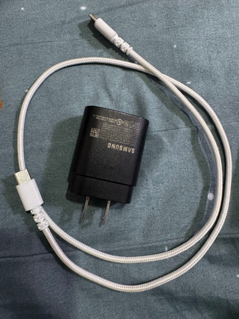 Samsung Galaxy S25 本体 + ケース+ 充電器付き