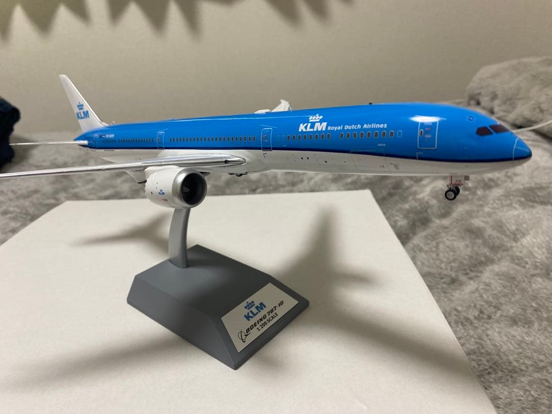 KLM Boeing 787-10 1:200 ダイキャストモデル