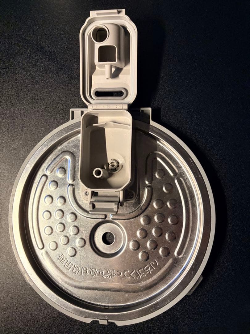 三菱電機 炊飯器1.0L 5.5合炊き 備長炭 炭炊釜NJ-VEA10-W