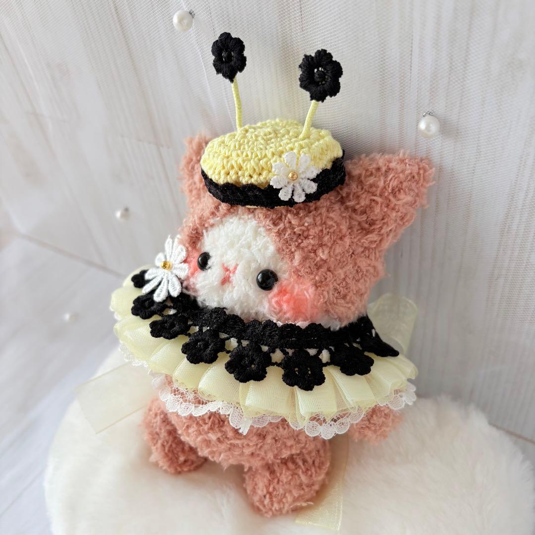 ハンドメイドぬいぐるみ　みつばち❤︎ねこちゃん❤︎
