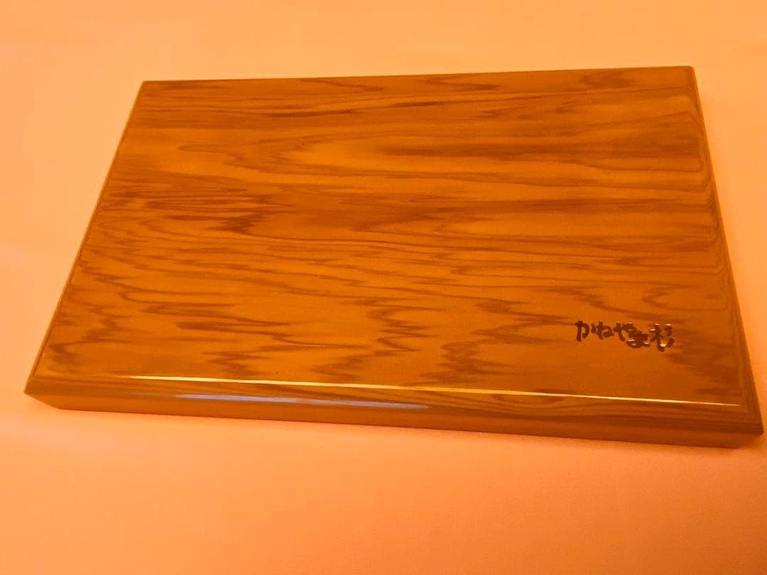 樹齢200年金山杉の木皿