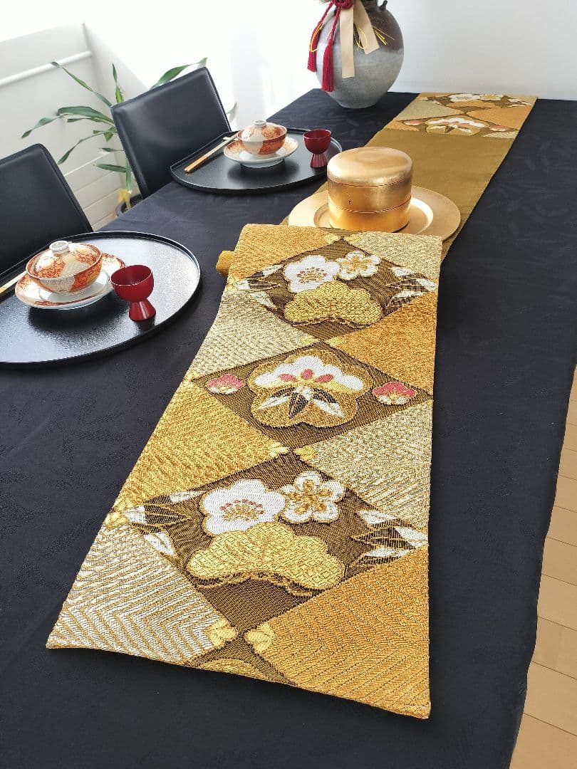 A870★逸品‼️豪華刺繍‼️テーブルランナー2m22cm