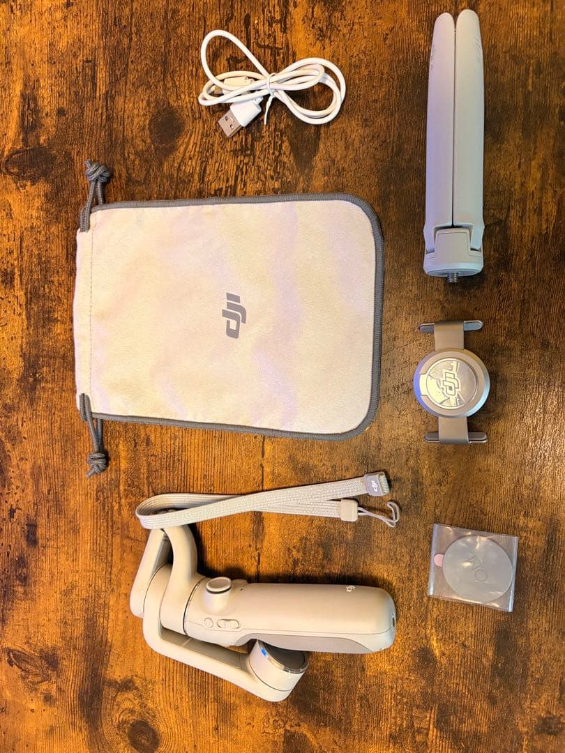 ★動作確認済★DJI OM 5 スマートフォンスタビライザー