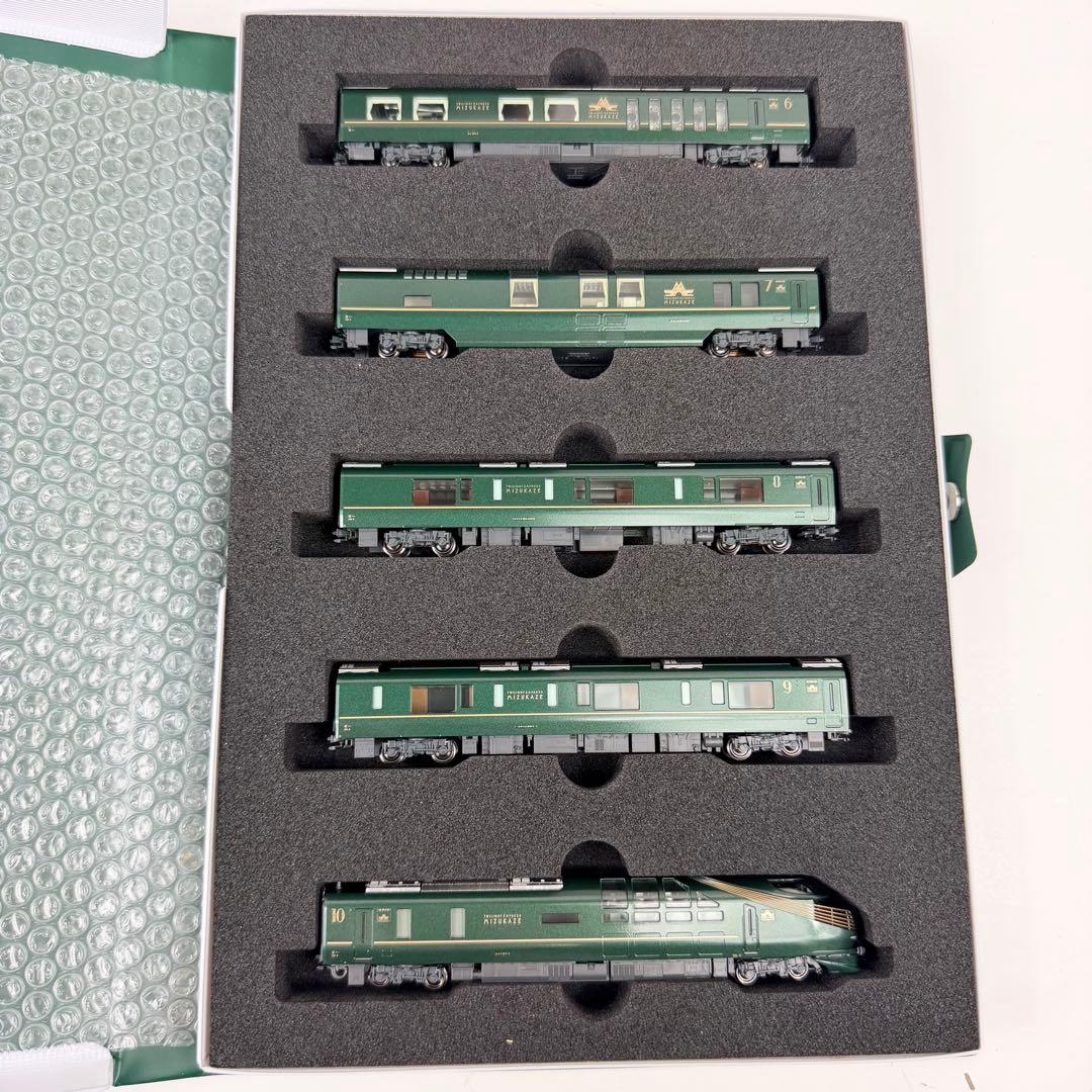 ほぼ未使用 KATO 10-1570 87系 瑞風 10両セット