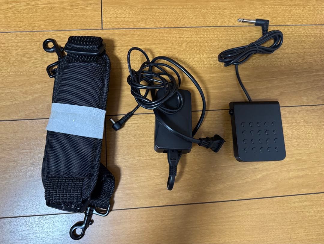 CASIO電子ピアノPX-S1000 ケース付 privia