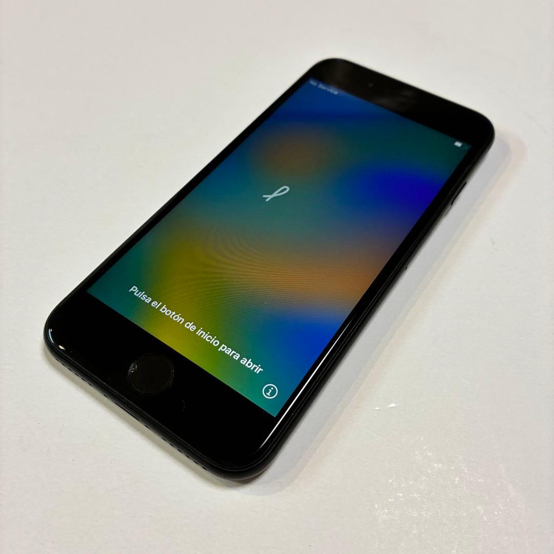 iPhone SE （第2世代）￼ブラック 本体 64gb SIMフリー
