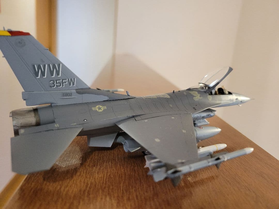 F-16　プラモデル完成品