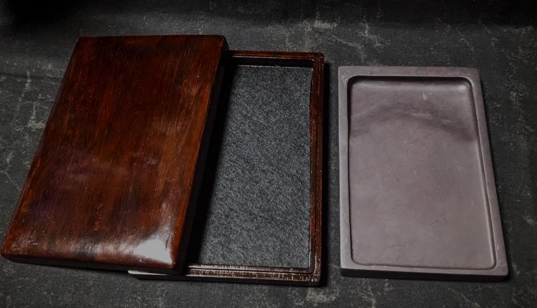 ■端渓硯■表情穏やかな長方硯（約6吋）■ 唐木箱入■仮名漢字作品・実用書