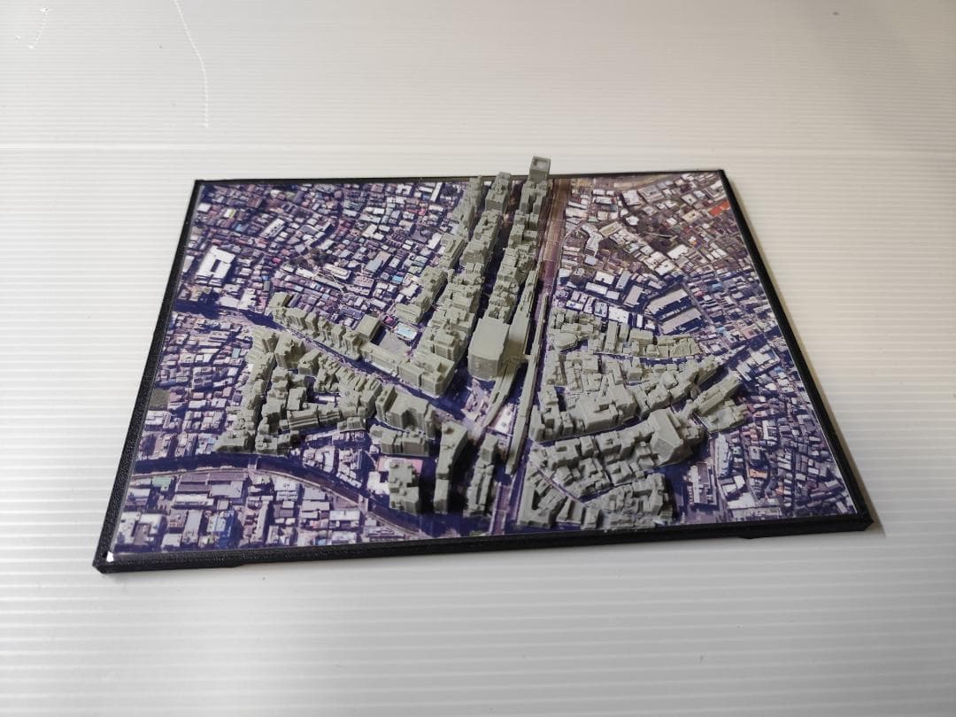 高田馬場周辺都市模型　(小型透明ケース付)