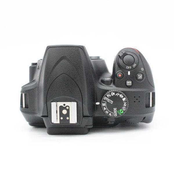 ショット数8,339！元箱付き！■ほぼ新品■ Nikon D3400