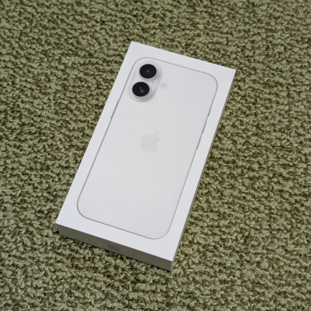 iPhone 16 本体 ホワイト SIMフリー 512GB 未開封 充電器付き