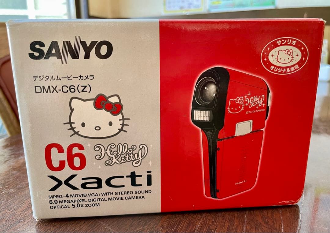 希少 デジタルムービーカメラSANYO DMX-C6 Xacti ハローキティ