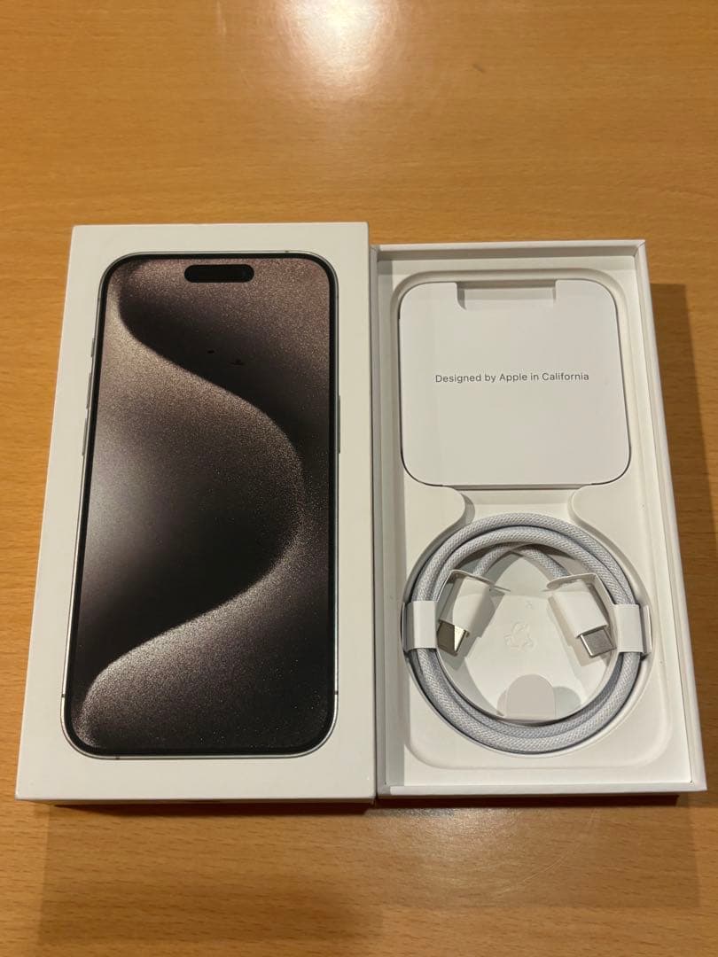 【極美品】iPhone 15 Pro 128GB ナチュラルチタニウム