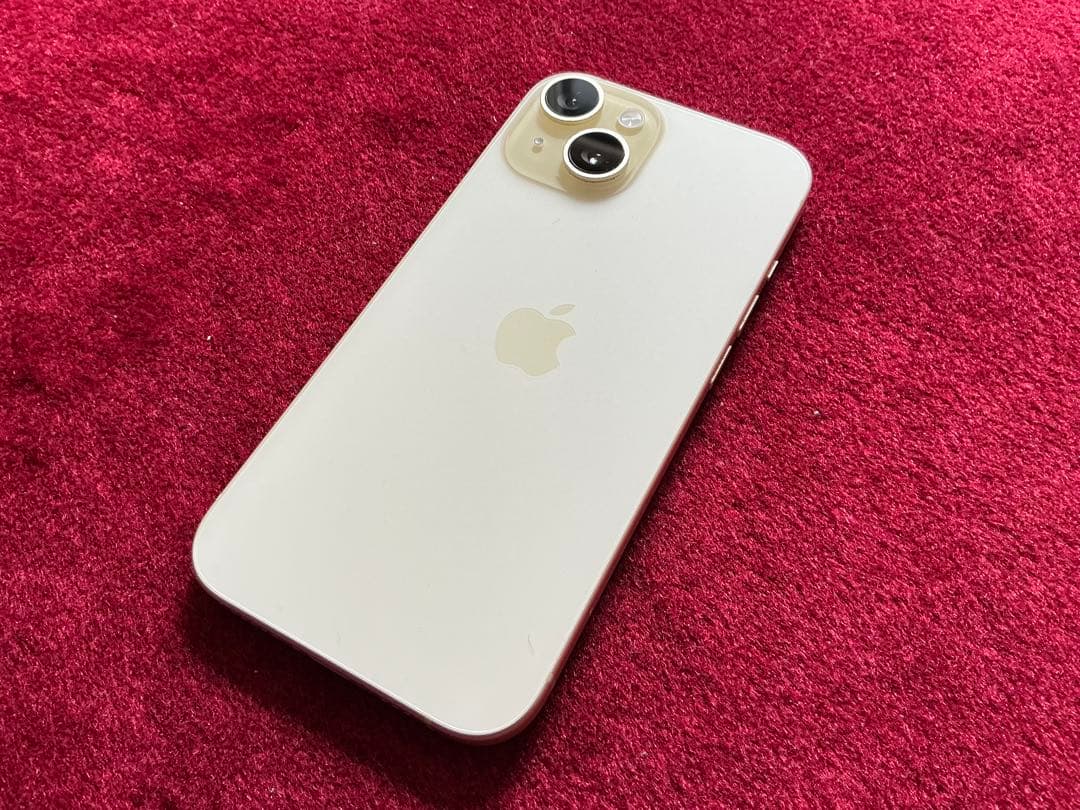 美品　Apple【iPhone15】 イエロー　256GB SIMフリー