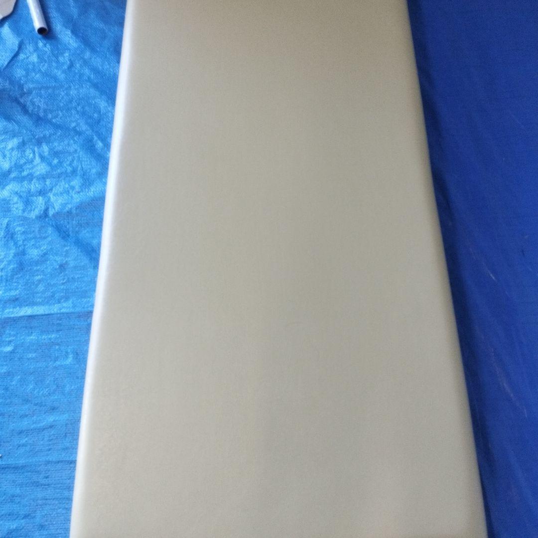 Takadaマッサージベッド施術・エステベッド（脚４本外し同梱・脚本体に錆有り）