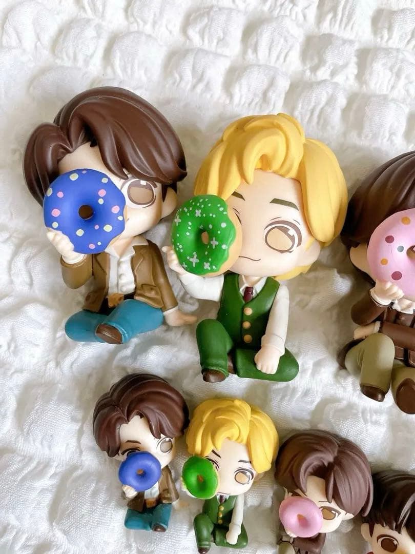 BTS タイニータン かくれんぼフィギュア BTSガチャガチャ バンタン