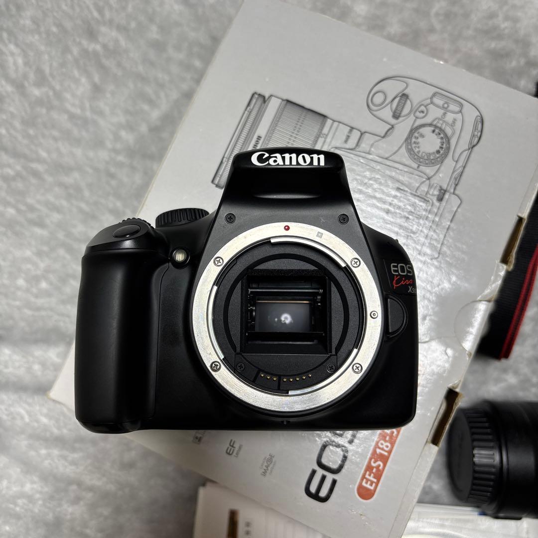 Canon EOS Kiss X50 デジタル一眼レフ(箱付き)(ジャンク扱い)