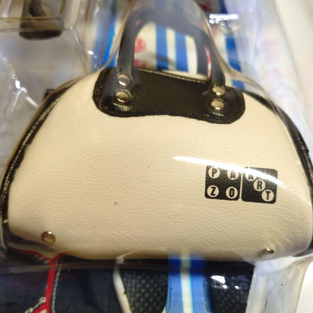 【ホットトイズ】（PAZO ART） マイケルラウ デザイナーズトイ