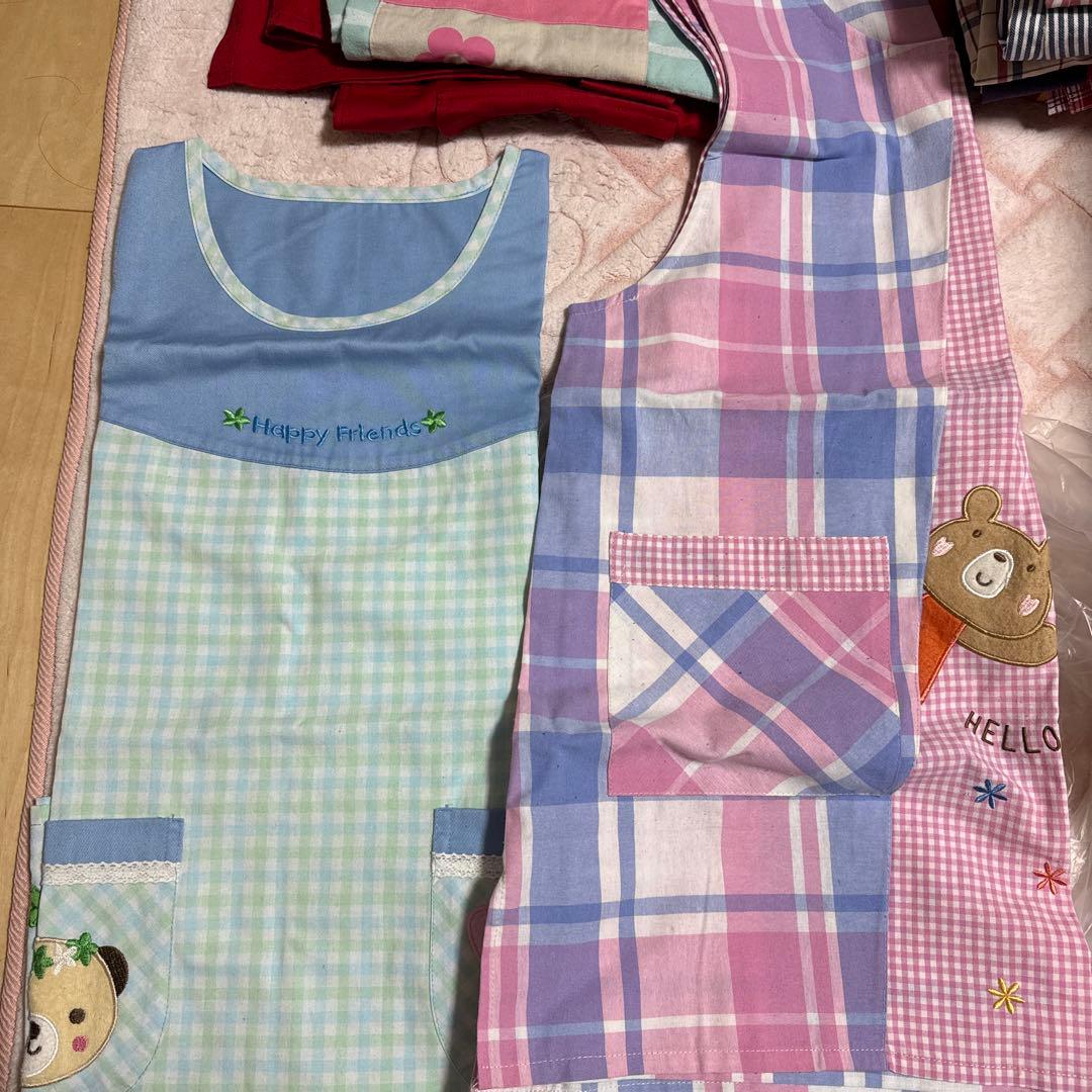 キャラクターエプロン15枚セット　保育士