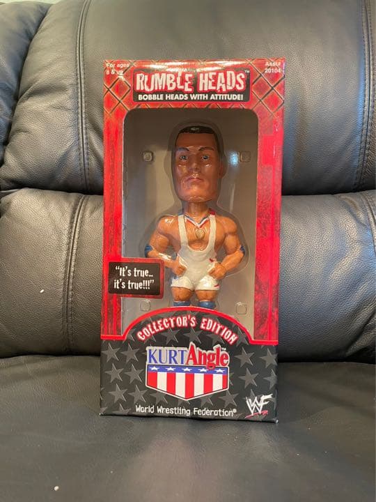 WWF Rumble Head 首振り人形　ボビングヘッド　プロレス　ホーガン