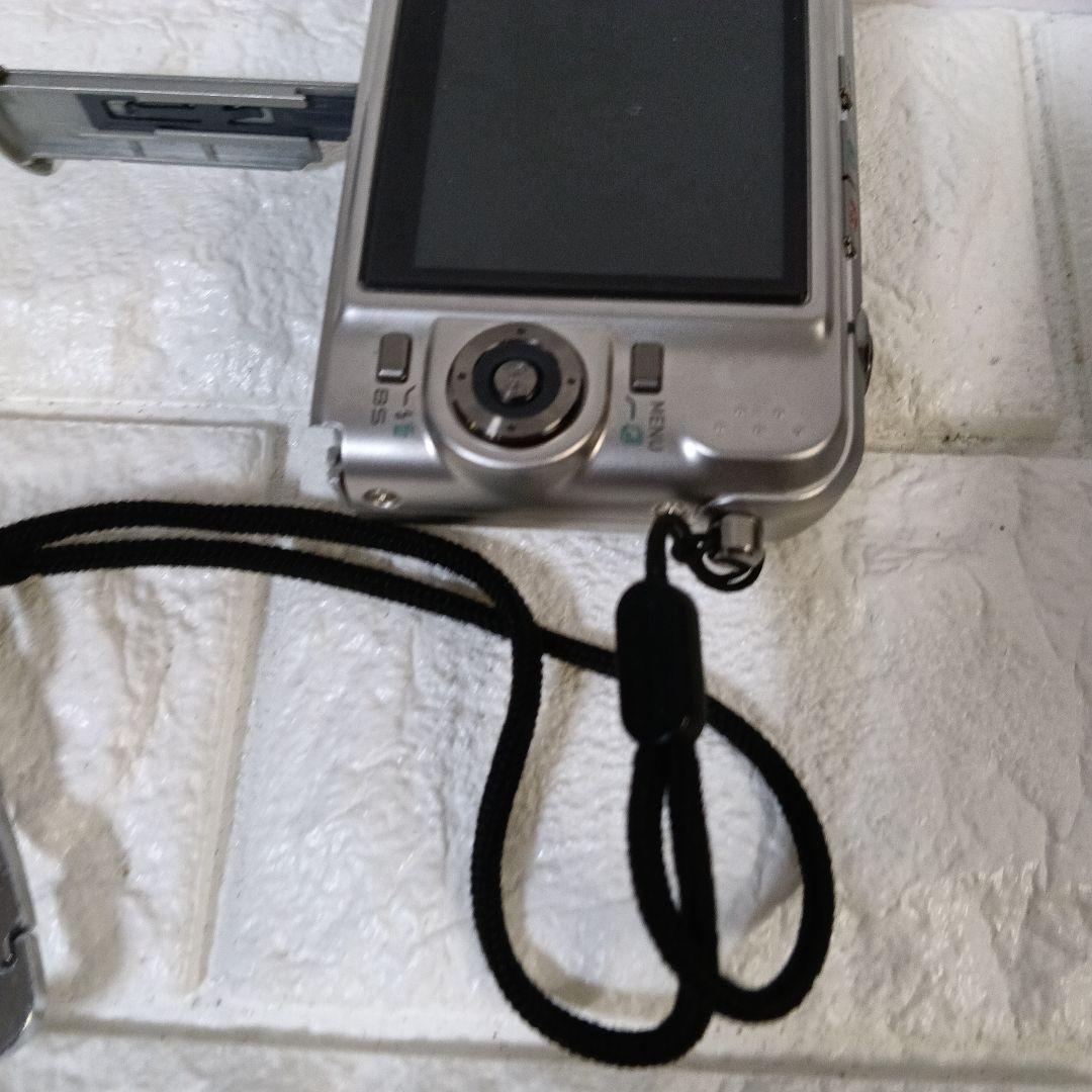 CASIO EX-Z1000 デジタルカメラ 10.1MP動作確認済み　充電器付