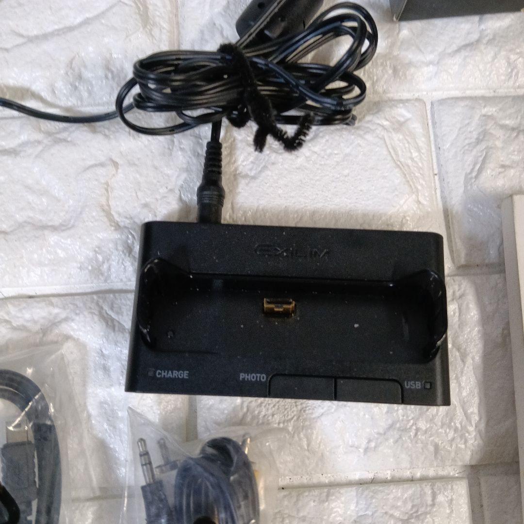 CASIO EX-Z1000 デジタルカメラ 10.1MP動作確認済み　充電器付