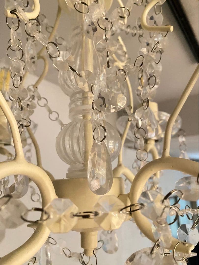 シャンデリア 天井照明 インテリア 白家具 ホワイト アンティーク 姫系 ロココ