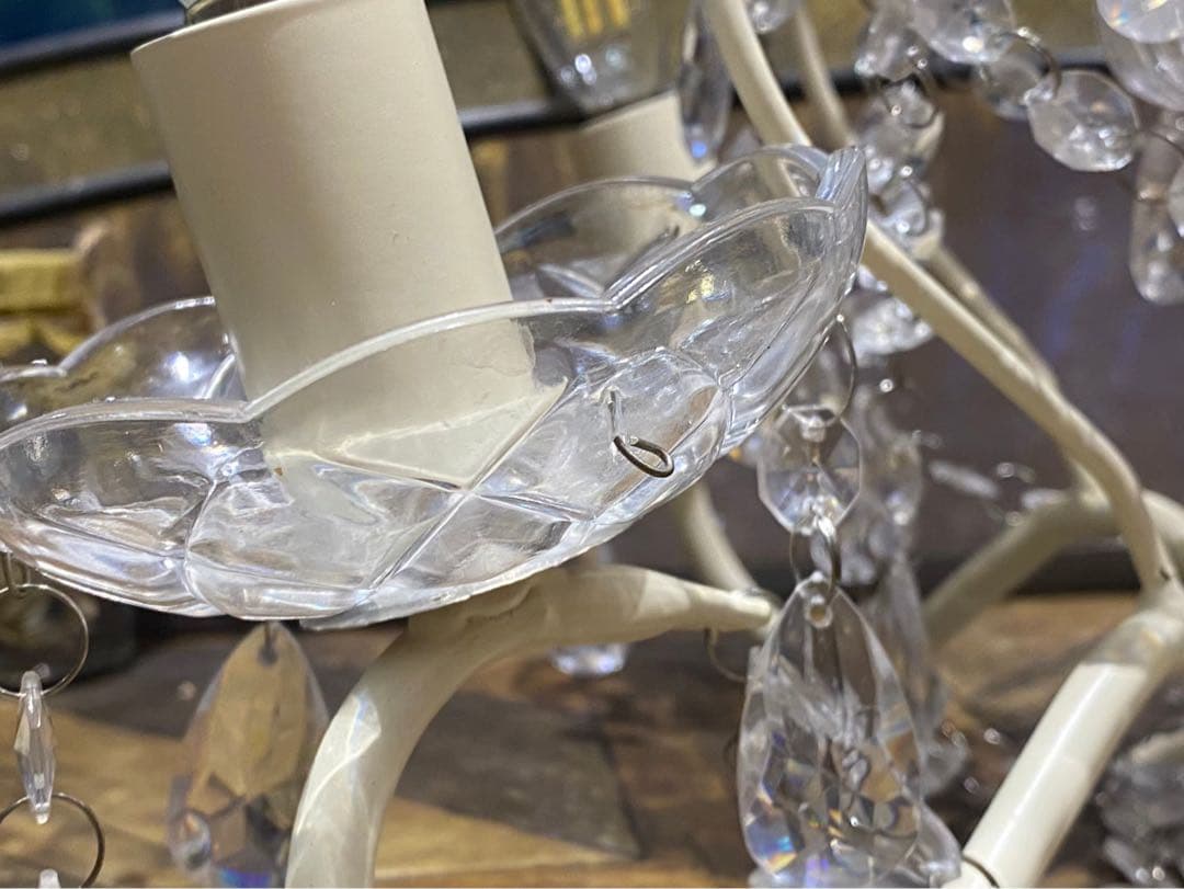 シャンデリア 天井照明 インテリア 白家具 ホワイト アンティーク 姫系 ロココ