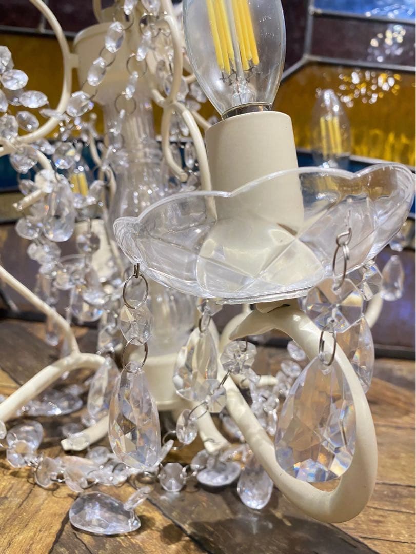 シャンデリア 天井照明 インテリア 白家具 ホワイト アンティーク 姫系 ロココ