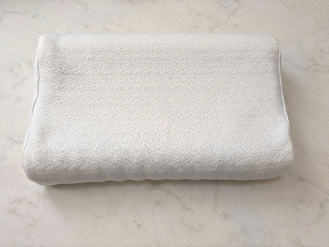 ヒツジのいらない枕　至極(カバー付き)