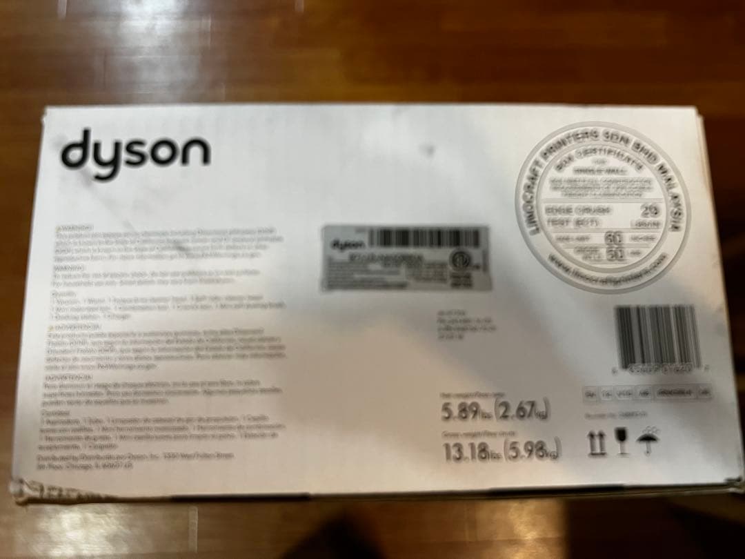 【送料込】ダイソン V10 absolute掃除機【本体のみジャンク品】