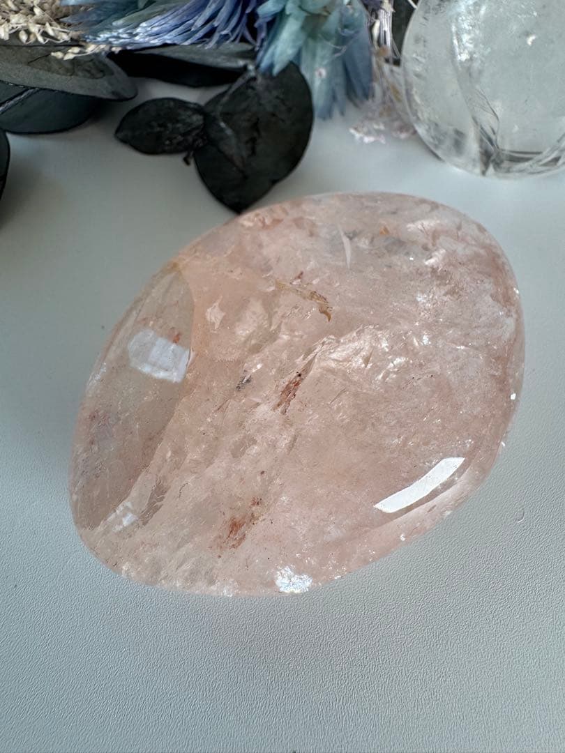 濃いピンク　ピンククリアクォーツ　パーム　虹だらけ　流通名　ピンクアゼツライト