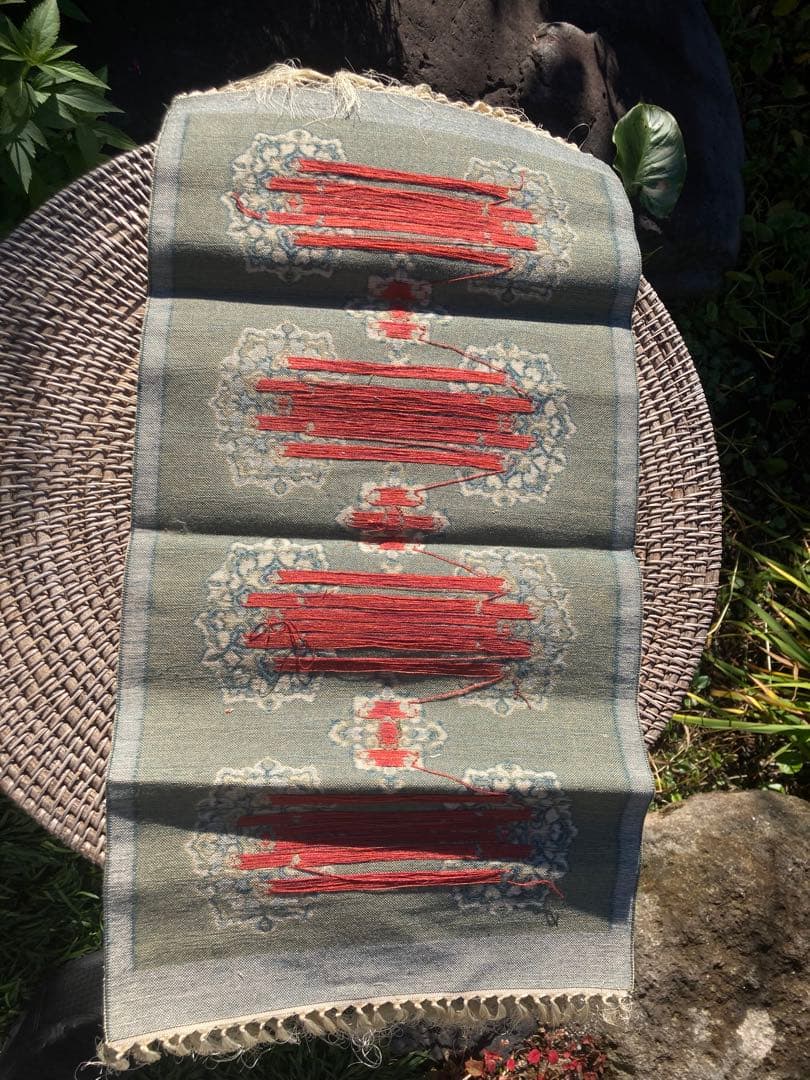 花柄刺繍テーブルセンター